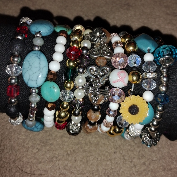 Multicolor Beaded Bracelet Set - Picture 1 of 3